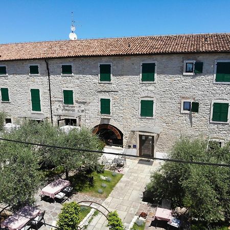 Casa Romantica La Parenzana Бує Екстер'єр фото