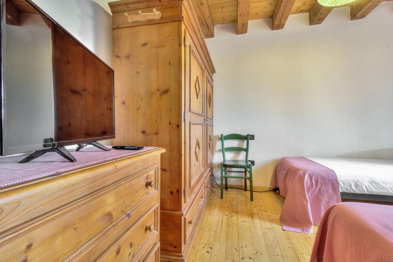 Casa Romantica La Parenzana Бує Екстер'єр фото